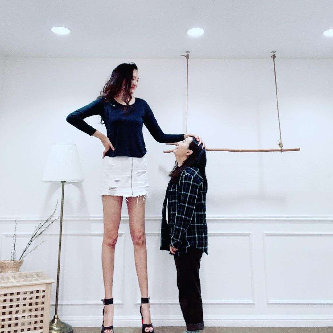 A Mongolian Woman Rentsenkhorloo Has The World’s Longest Legs