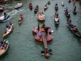 The Floating "Noah's Violin" Brings Rebirth Of Venetian Art, Music And Culture To The World