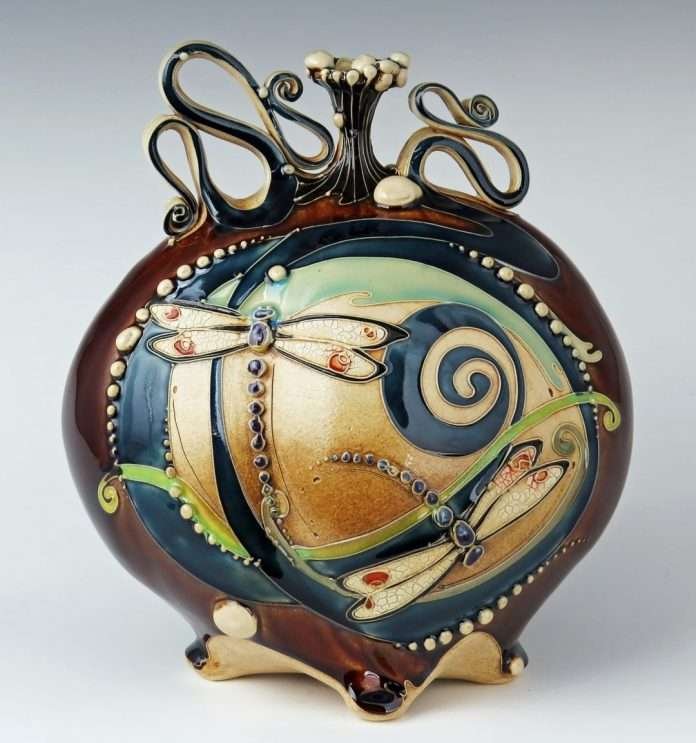 US Based Artist Creates Detailed Ceramic Sculptures Capturing Beauty Of The Nature