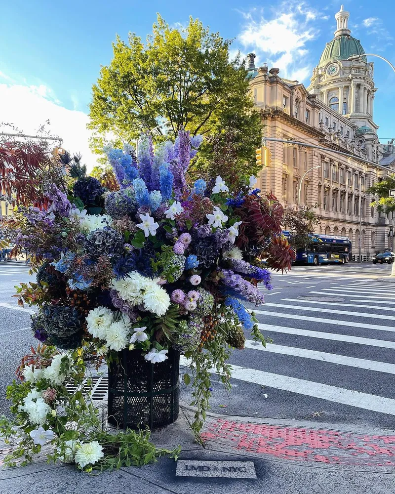 Chromatic Flower Arrangements