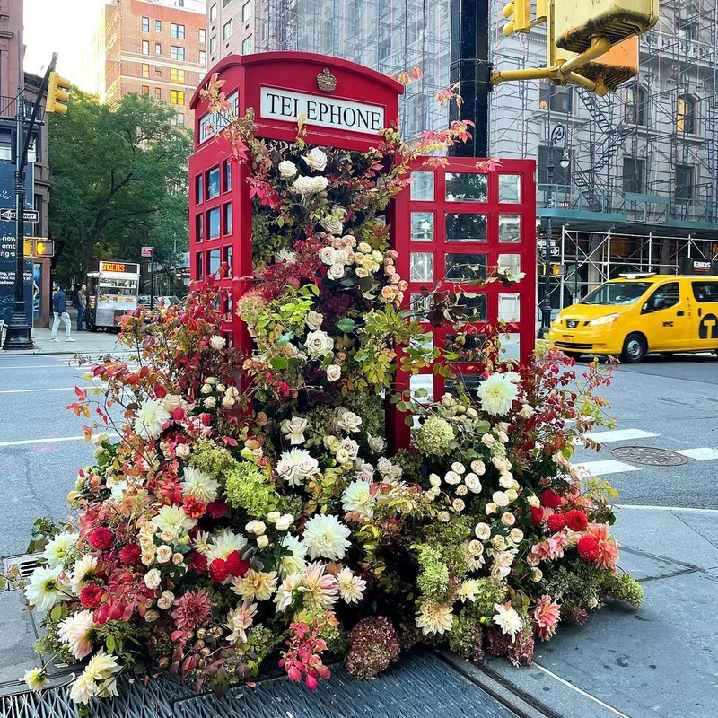 Colourful Flower Installations Transform Beautiful New York City into a Graden