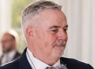 He Kept a Secret in His Toolbox for 24 Years. At Her Wedding, She Found Out Why. He Kept a Secret in His Toolbox for 24 Years. At Her Wedding, She Found Out Why.